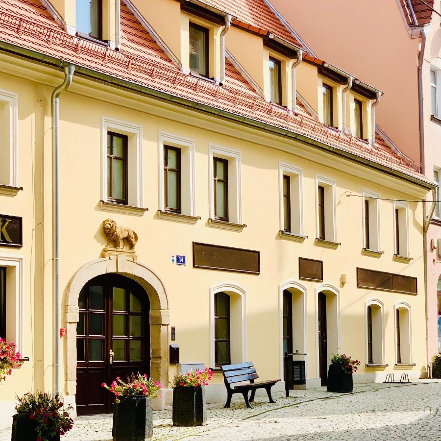 Hotel, Apartament Pod Zlotym Lwem W Samym Centrum Miasta Z Darmowym Parkingiem VII Клодзько Екстер'єр фото